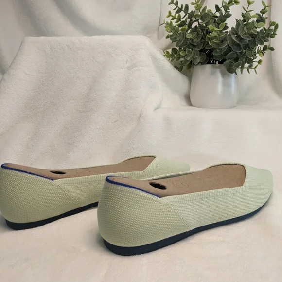 NIB Rothy's The Point Shoes in Sour Apple (SIZES 7 + 7.5) NWT / NIB